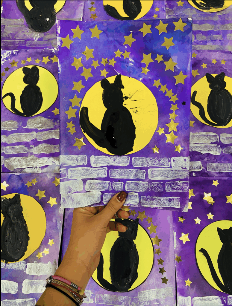 Chat dans la nuit étoilée