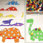 Pions à empiler dinosaures