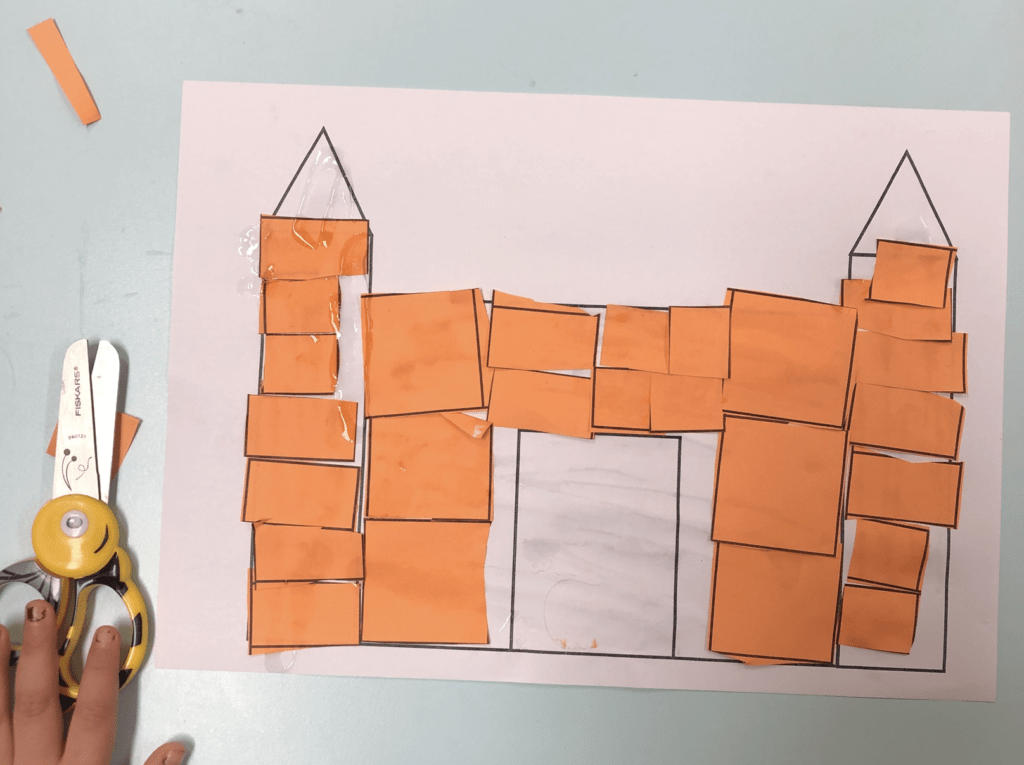 Découpage : les briques du château