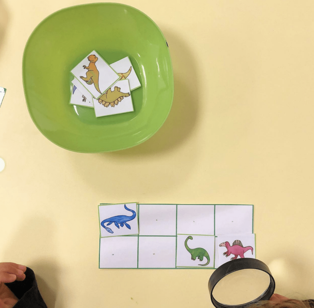 Atelier loupe : dinosaures